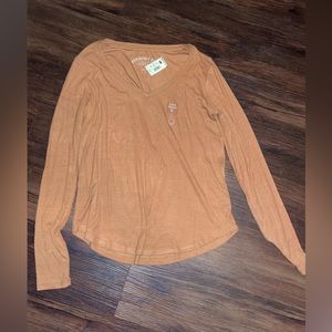 Long sleeve soft top